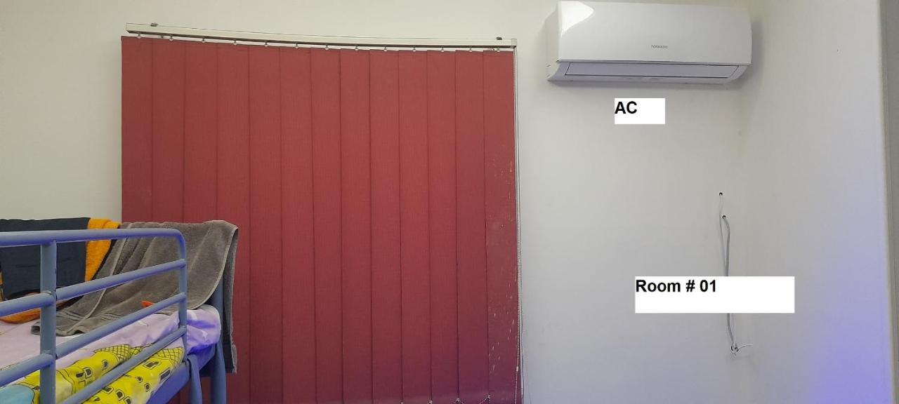 Rooms, Shared With A Separate Private Entrance In Nasr City,cairo,egypt Near The New Malaysian Students Building, The Abana, Al-fajr Institute For Teaching Languages 15 Min From International Airport, 25 Min Downtown And 40 Min To Pyr Habitación en casa particular *